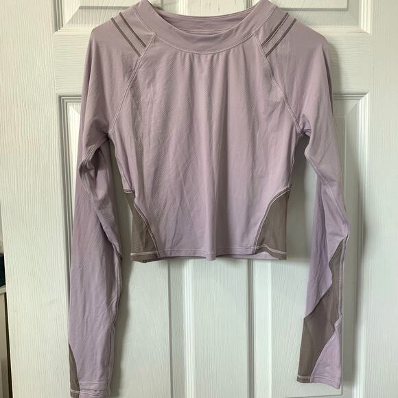Athleta Ignite Lilac Purple Vented Cropped Long Sleeve Top Small - Picture 3 of 10